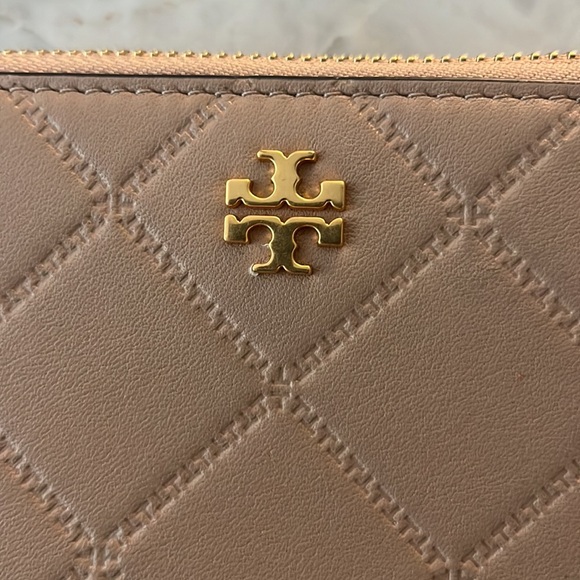 NWOT Tory Burch wallet - Picture 6 of 9